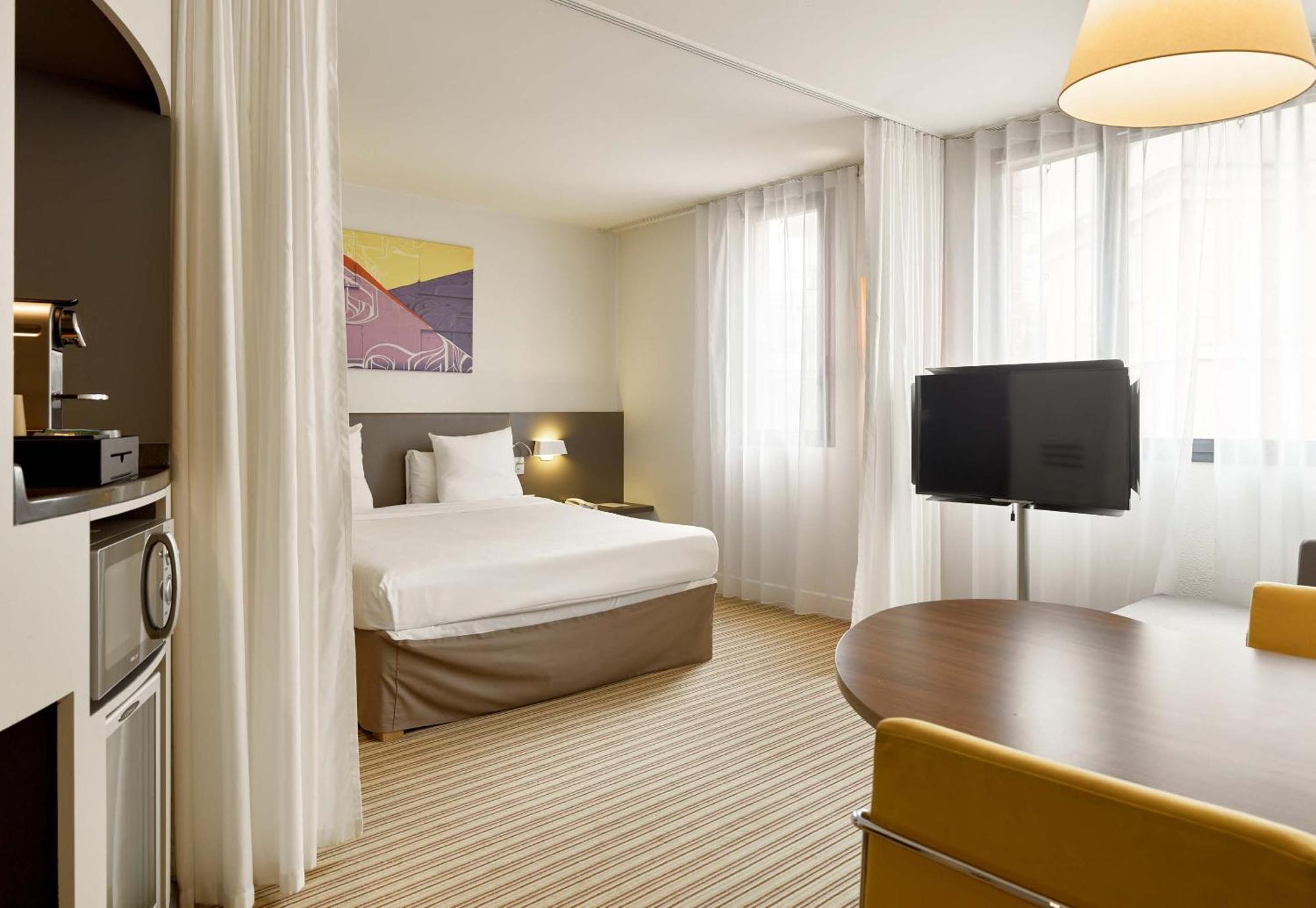 B&B Hotel Rueil-Malmaison Gare Exteriér fotografie
