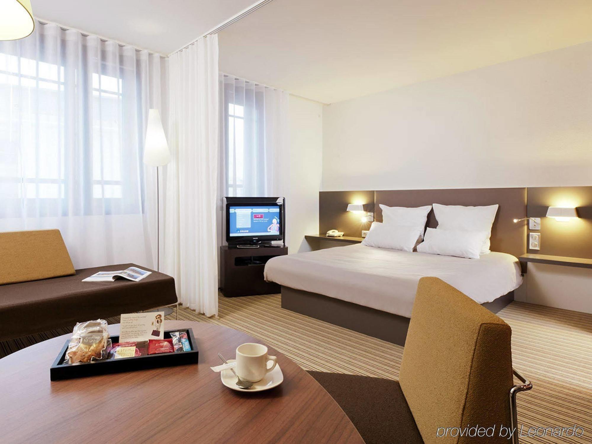 B&B Hotel Rueil-Malmaison Gare Exteriér fotografie